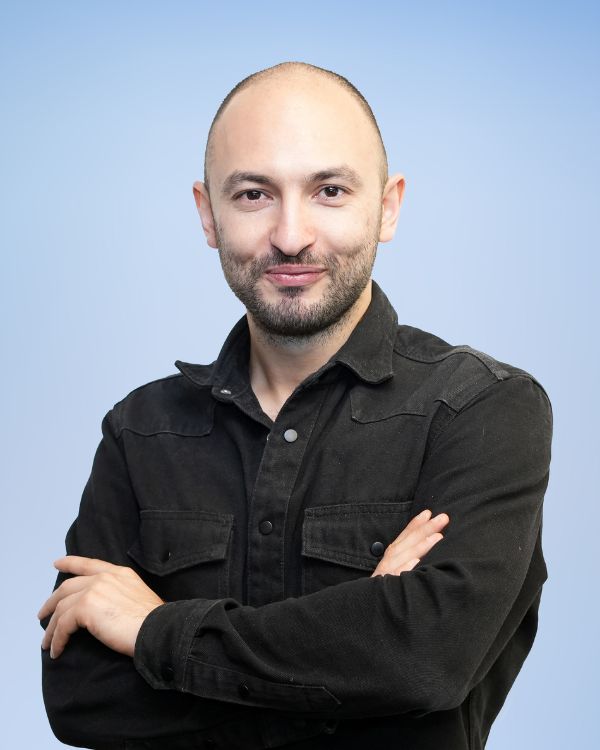 Artem<br> Dobychin